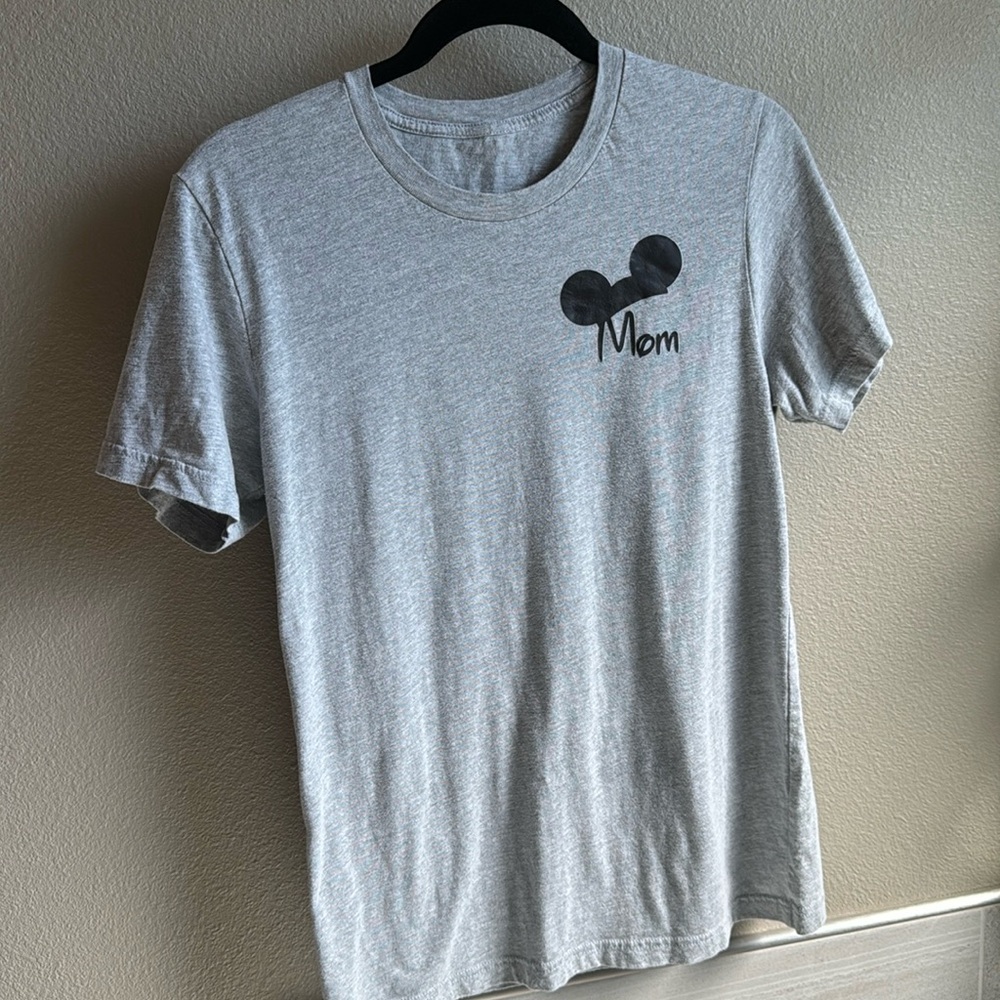 Disney Mom Shirt Medium